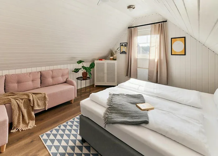 Design Retreat With Sauna Near Berlin بيت للعطل